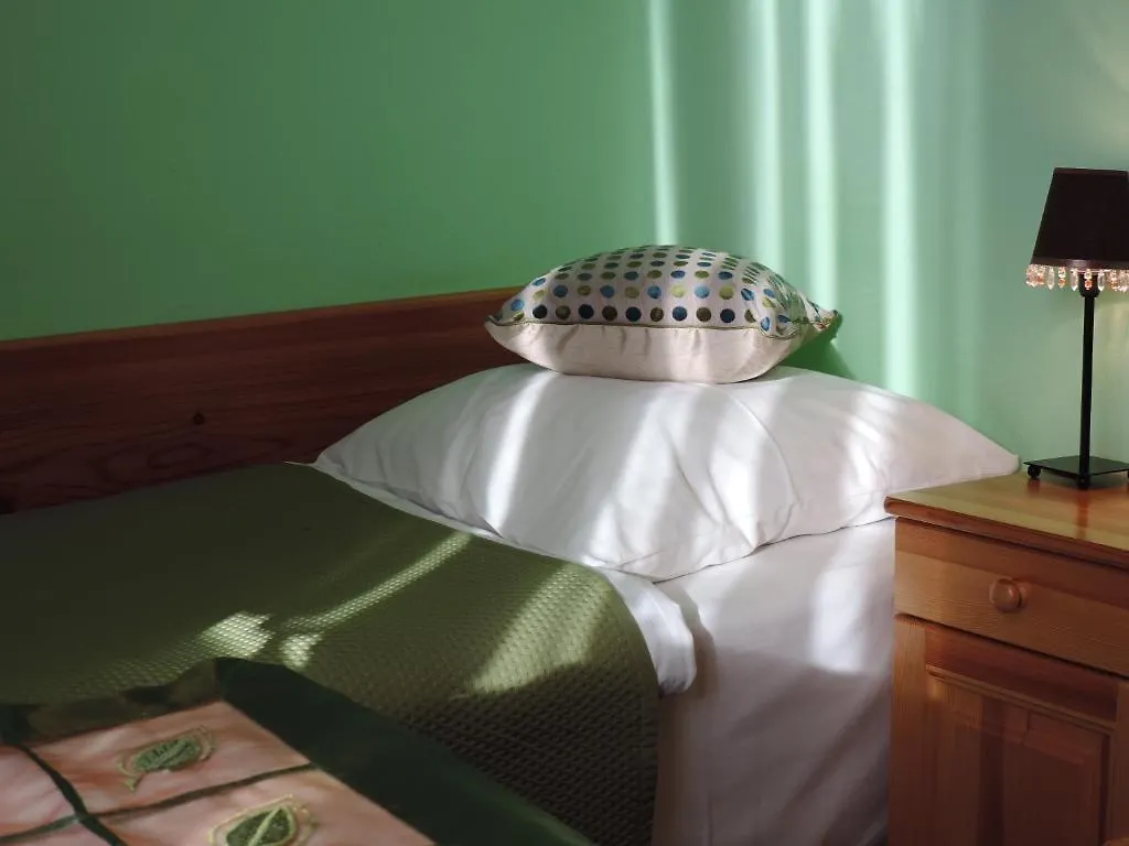 Nocleg ze śniadaniem Bed and Breakfast Burowianka Balice